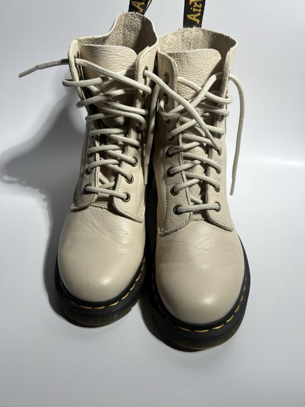 Dr. Martens 1460 Pascal Women’s Virginia Leather Boots Taupe Size 7 NEW